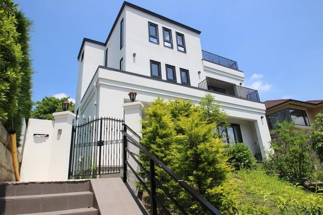 3LDK+S house in Aoba Ward, Yokohama, Kanagawa - Photo 1