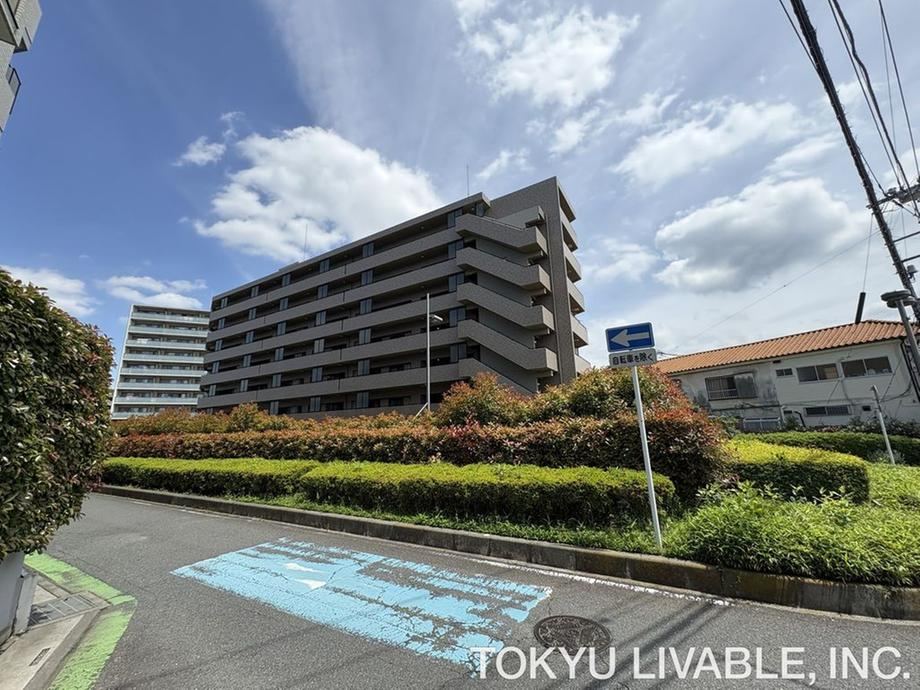 2LDK apartment in Tokorozawa, Saitama - Photo 1