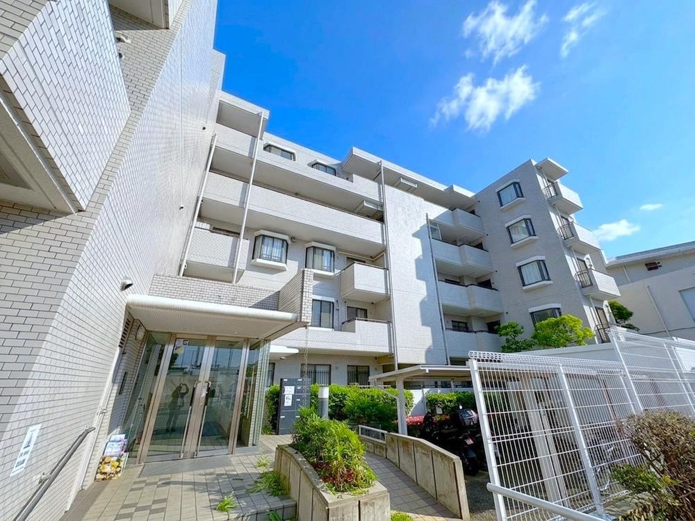 2LDK apartment in Kanagawa Ward, Yokohama, Kanagawa - Photo 1