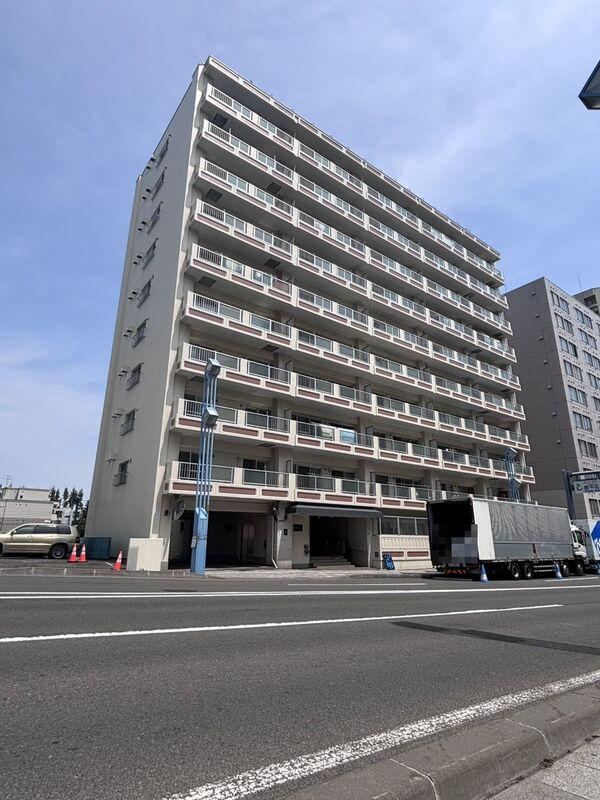 2LDK apartment in Toyohira Ward, Sapporo, Hokkaido - Photo 1