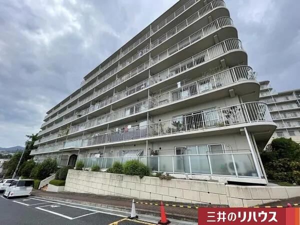2LDK+S apartment in Otsu, Shiga - Photo 1