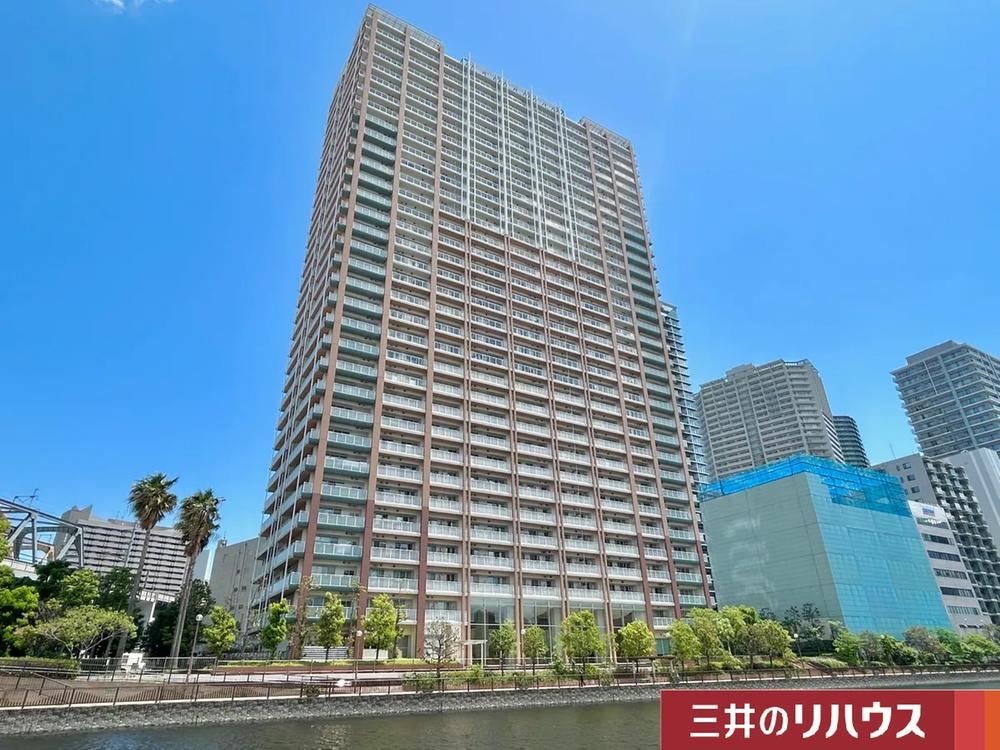 2LDK apartment in Minato Ward, Tokyo - Photo 1
