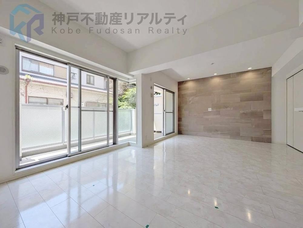 3LDK apartment in Ashiya, Hyogo - Photo 1