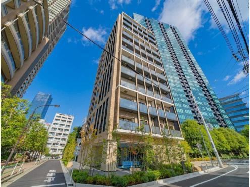 1LDK apartment in Minato Ward, Tokyo - Photo 1