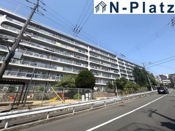 3LDK apartment in Toyonaka, Osaka - Photo 1
