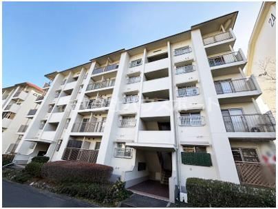 3LDK apartment in Nishikyo Ward, Kyoto - Photo 1