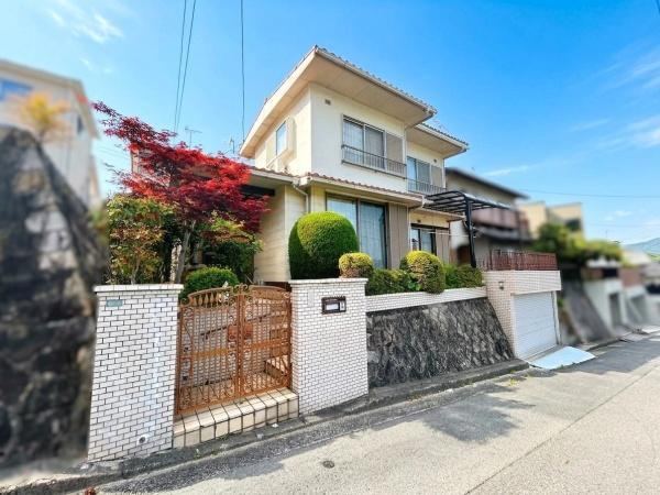 4LDK house in Asaminami Ward, Hiroshima - Photo 1