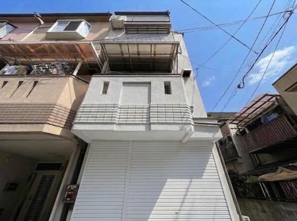 4LDK house in Nishinari Ward, Osaka - Photo 1