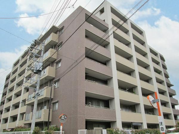 3LDK apartment in Chigasaki, Kanagawa - Photo 1