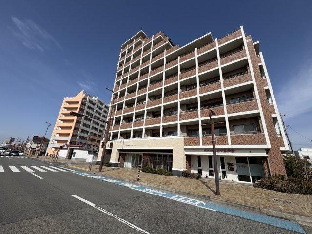 3LDK apartment in Hyogo Ward, Kobe, Hyogo - Photo 1