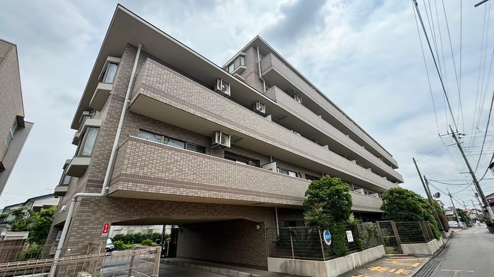 3LDK apartment in Okegawa, Saitama - Photo 1