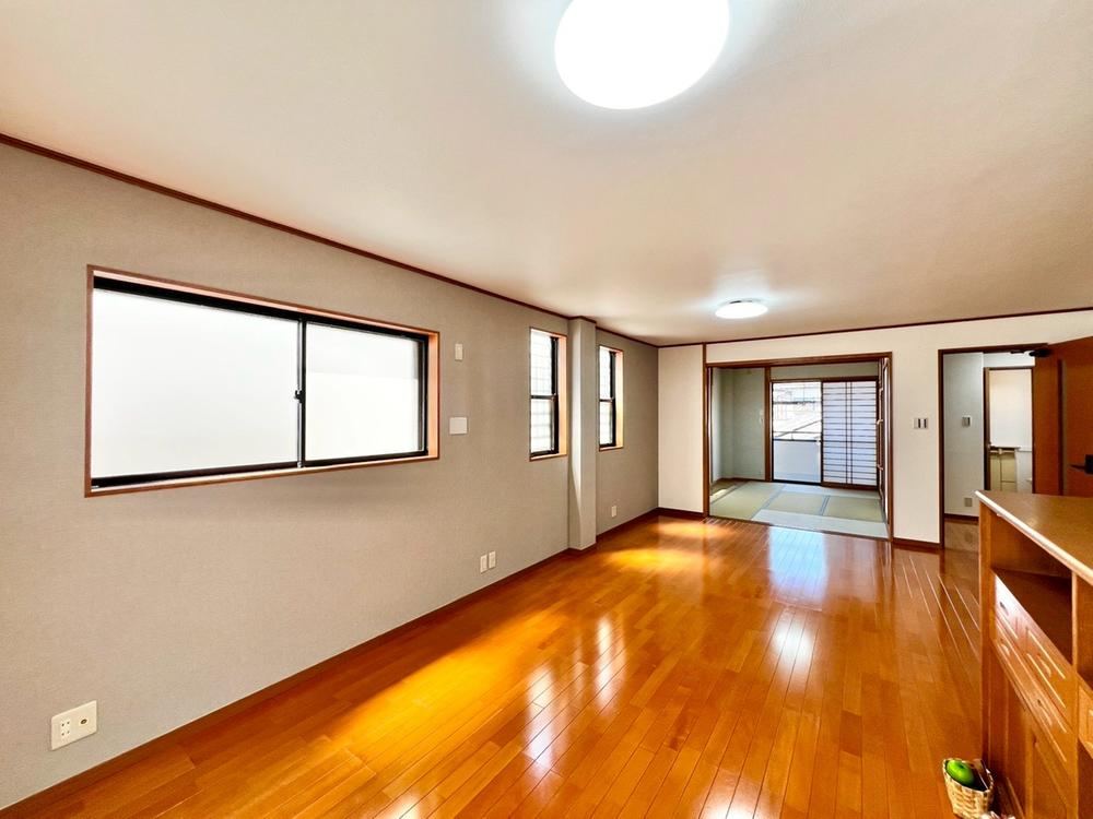 5LDK house in Higashi Ward, Sakai, Osaka - Photo 1