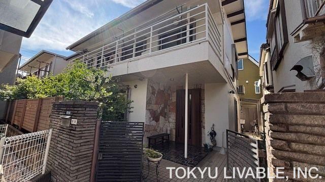 3LDK+S house in Ota Ward, Tokyo - Photo 1