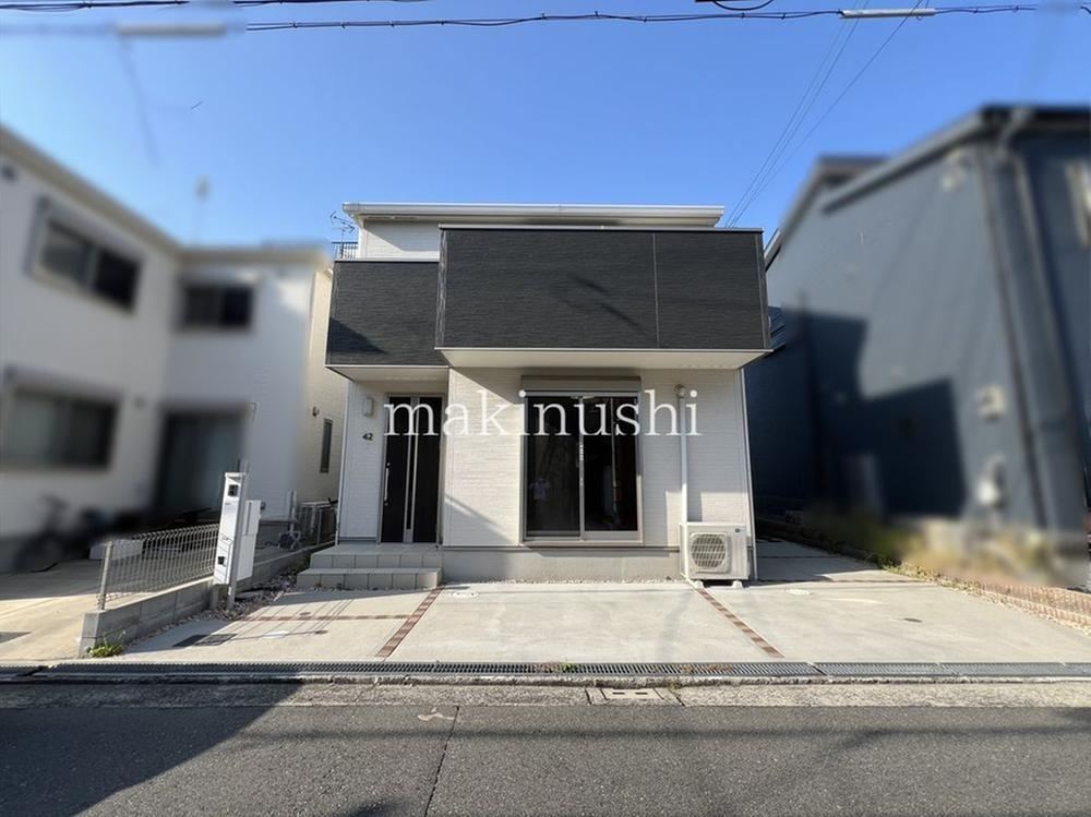 3LDK house in Sakai Ward, Sakai, Osaka - Photo 1