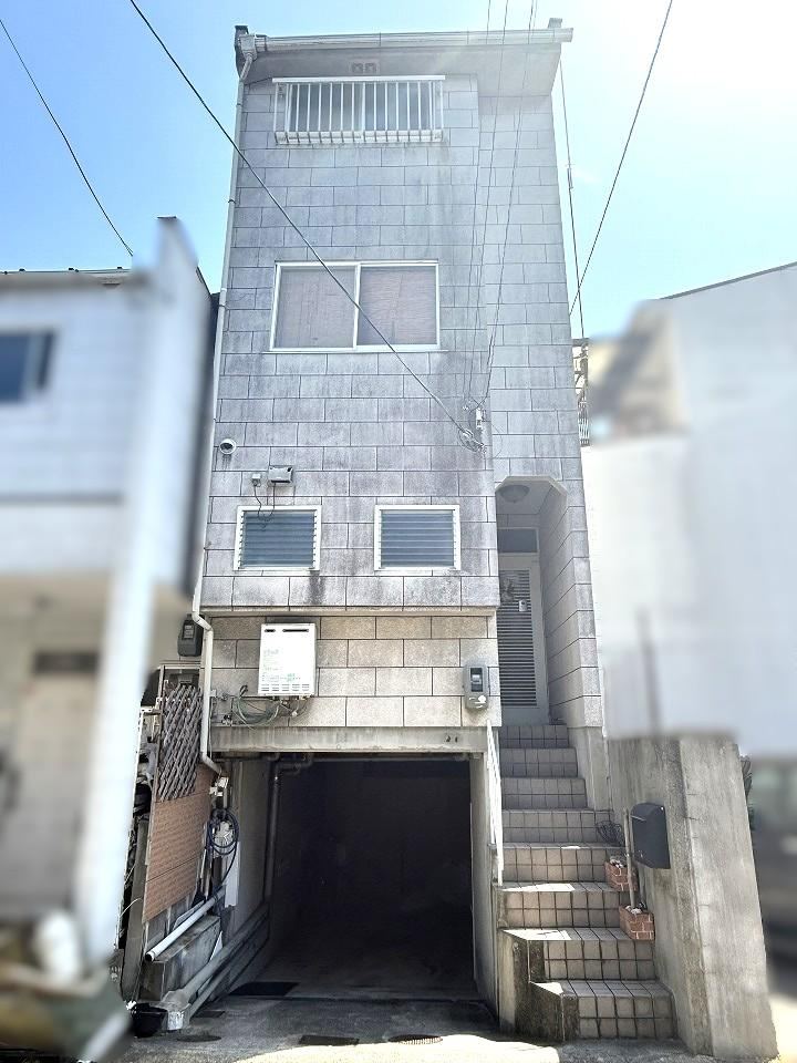 4LDK+S house in Yamashina Ward, Kyoto - Photo 1