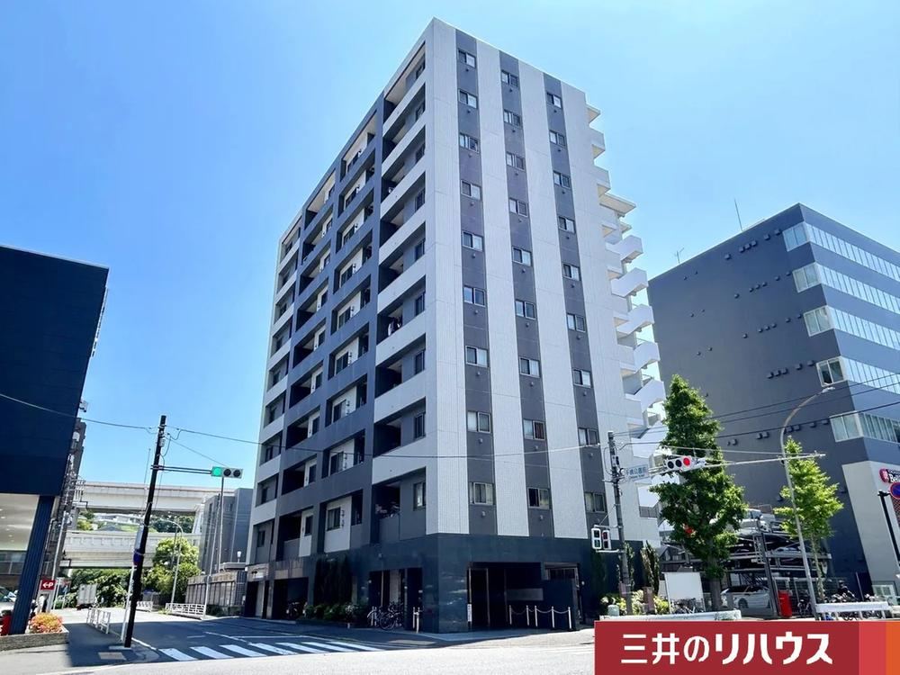 3LDK apartment in Naka Ward, Yokohama, Kanagawa - Photo 1