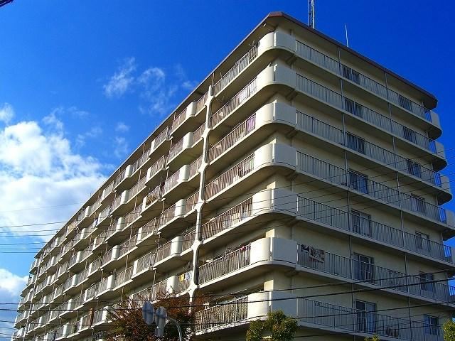 3LDK apartment in Settsu, Osaka - Photo 1