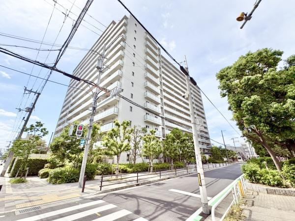 3LDK apartment in Moriguchi, Osaka - Photo 1