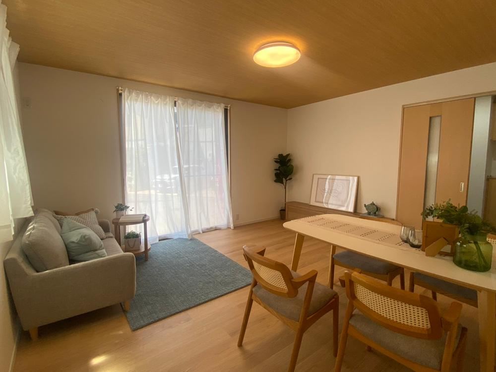 3LDK house in Takatsuki, Osaka - Photo 1