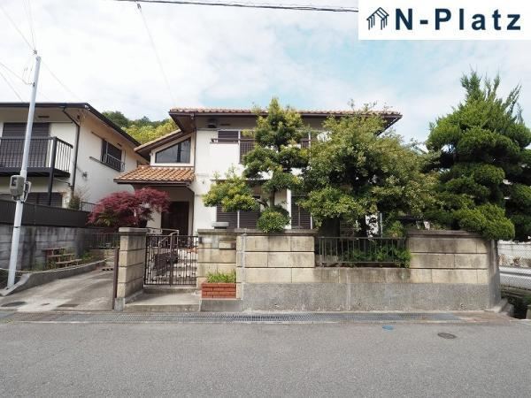 5LDK house in Tarumi Ward, Kobe, Hyogo - Photo 1
