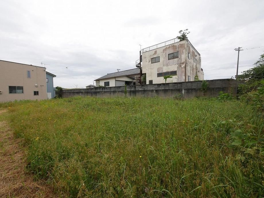 299 m² land in Kahoku, Ishikawa - Photo 1