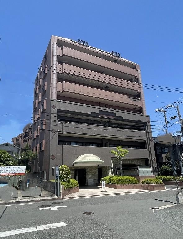 3LDK apartment in Nishi Ward, Hiroshima - Photo 1