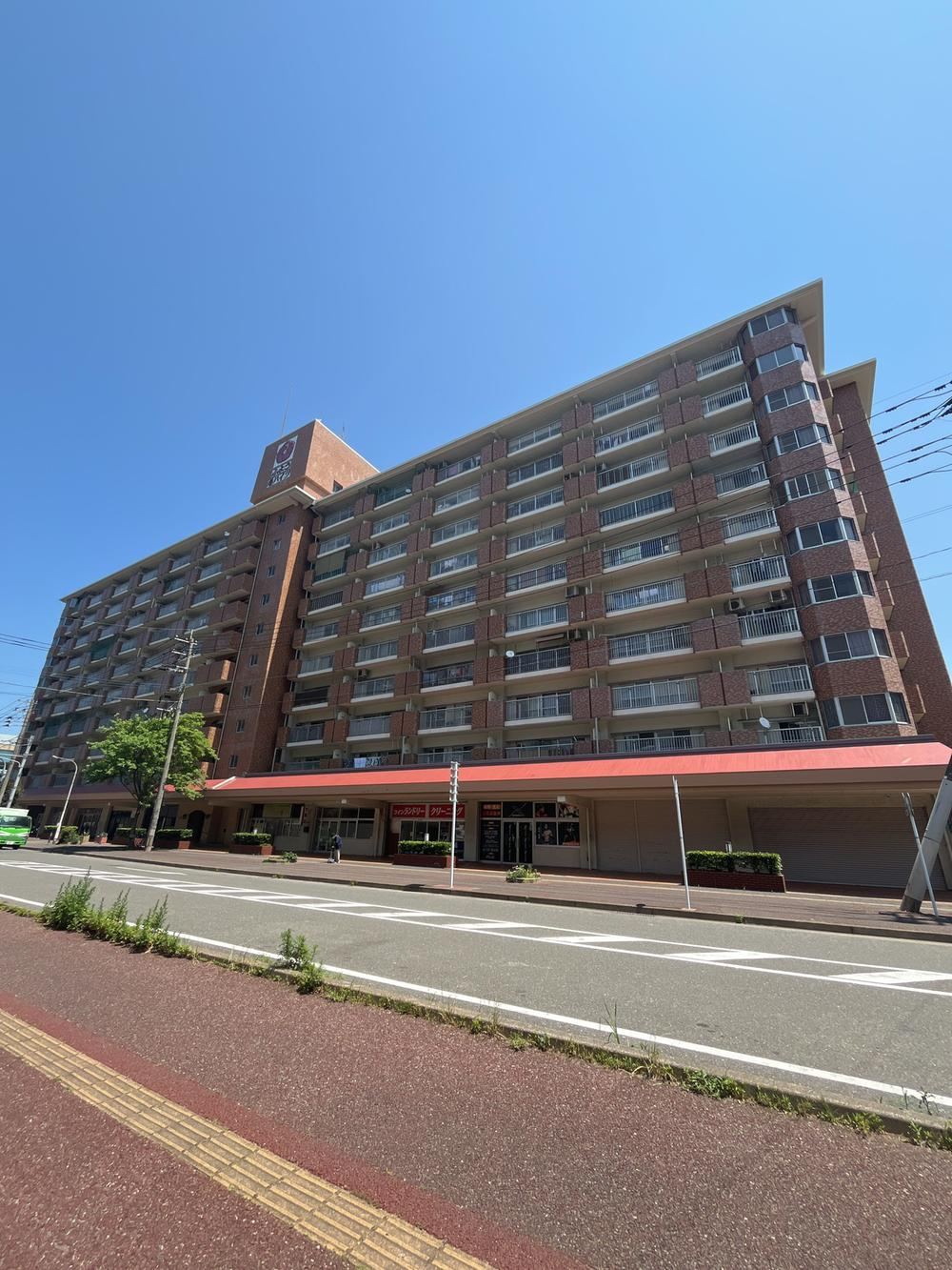 3LDK apartment in Hakata Ward, Fukuoka - Photo 1
