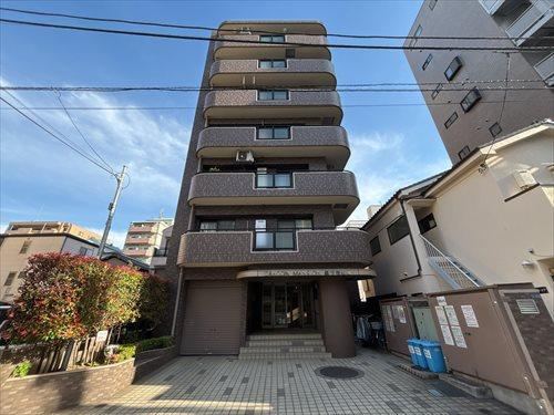 3LDK apartment in Koto Ward, Tokyo - Photo 1