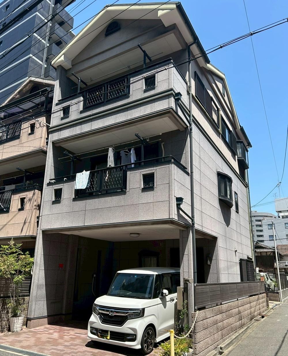 5LDK house in Abeno Ward, Osaka - Photo 1