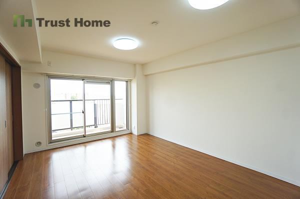 3LDK apartment in Tarumi Ward, Kobe, Hyogo - Photo 1