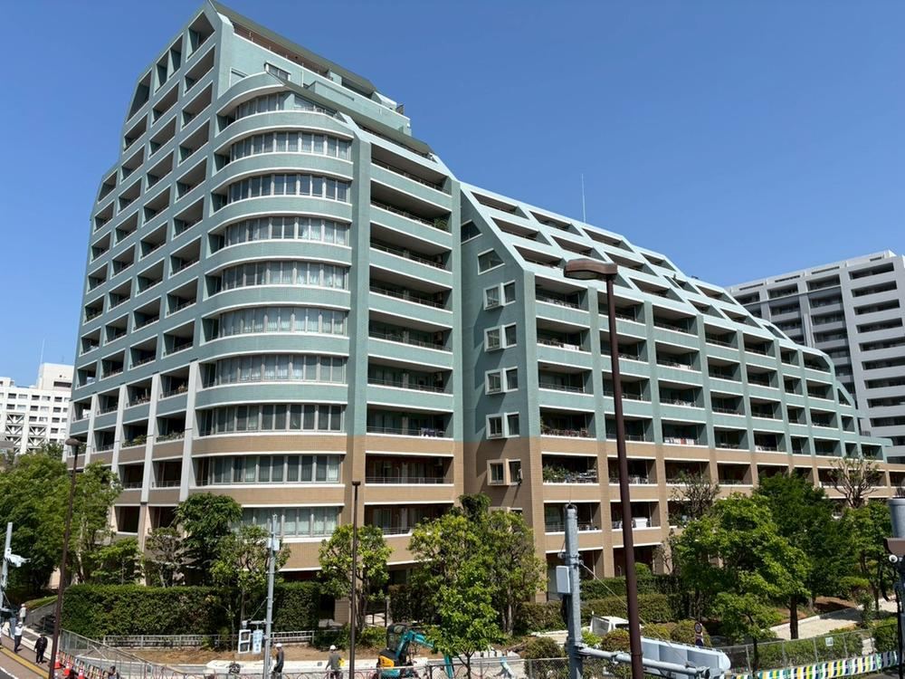 3LDK apartment in Koto Ward, Tokyo - Photo 1