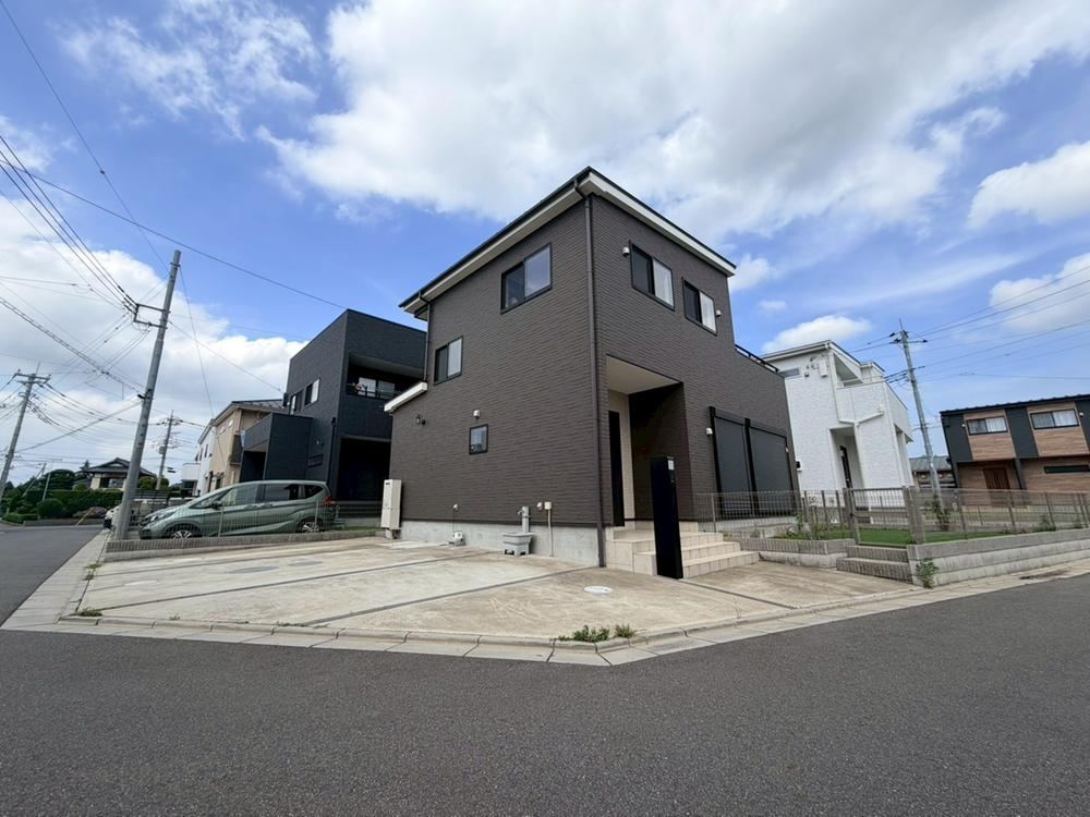 4LDK house in Inzai, Chiba - Photo 1