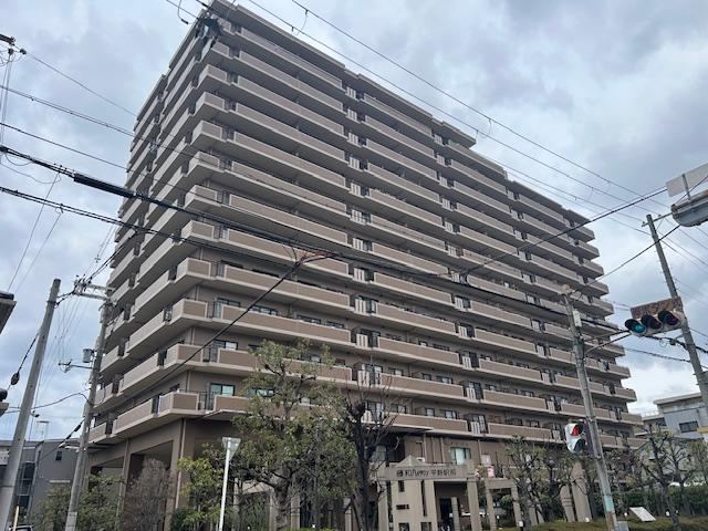 4LDK apartment in Hirano Ward, Osaka - Photo 1