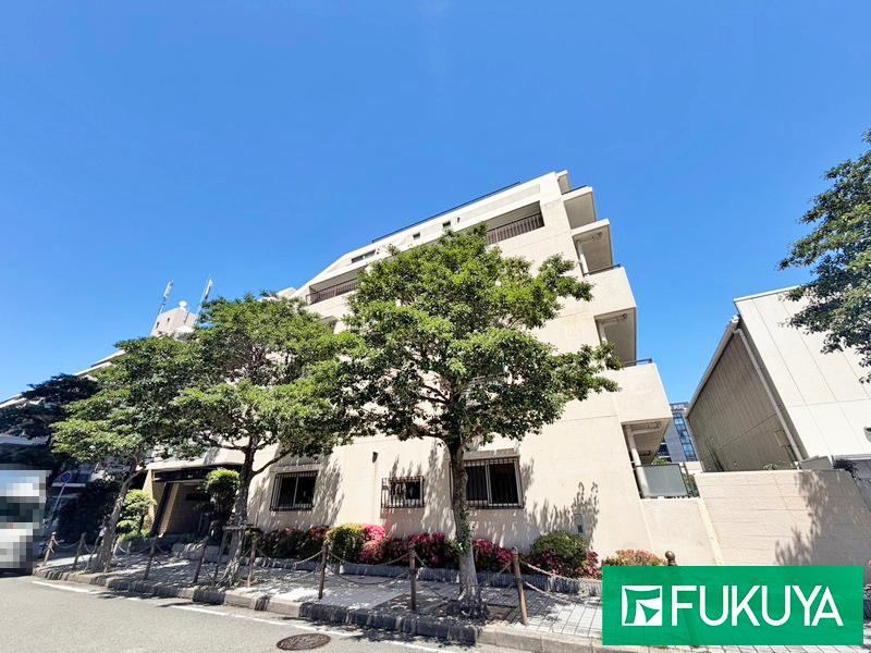 2LDK+S apartment in Amagasaki, Hyogo - Photo 1