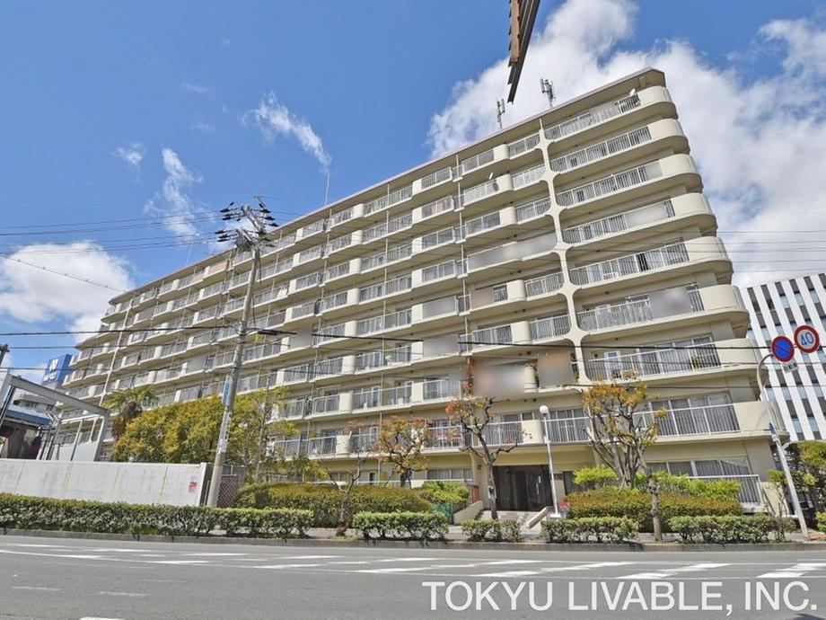 3LDK apartment in Settsu, Osaka - Photo 1
