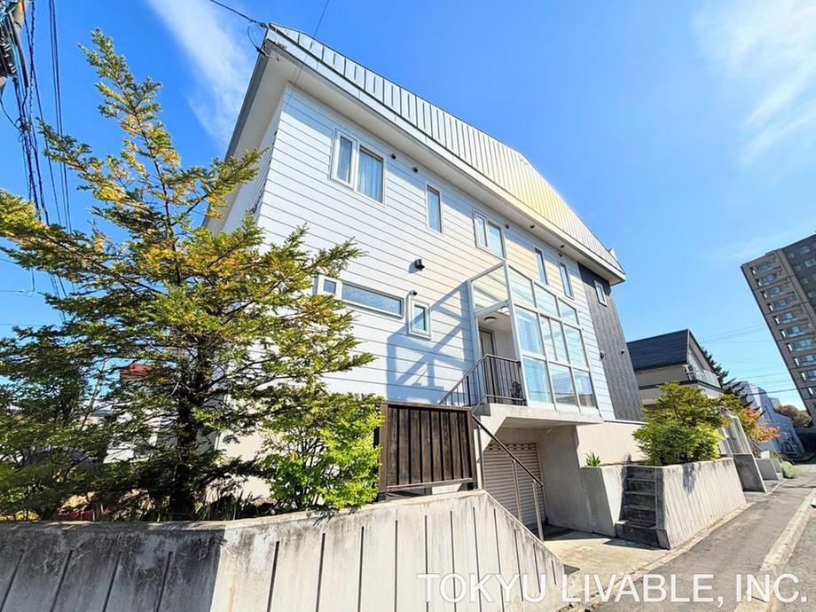 6LDK house in Atsubetsu Ward, Sapporo, Hokkaido - Photo 1