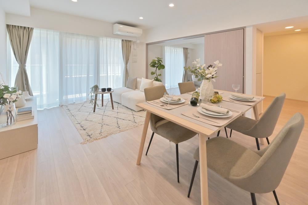 2LDK apartment in Nakano Ward, Tokyo - Photo 1