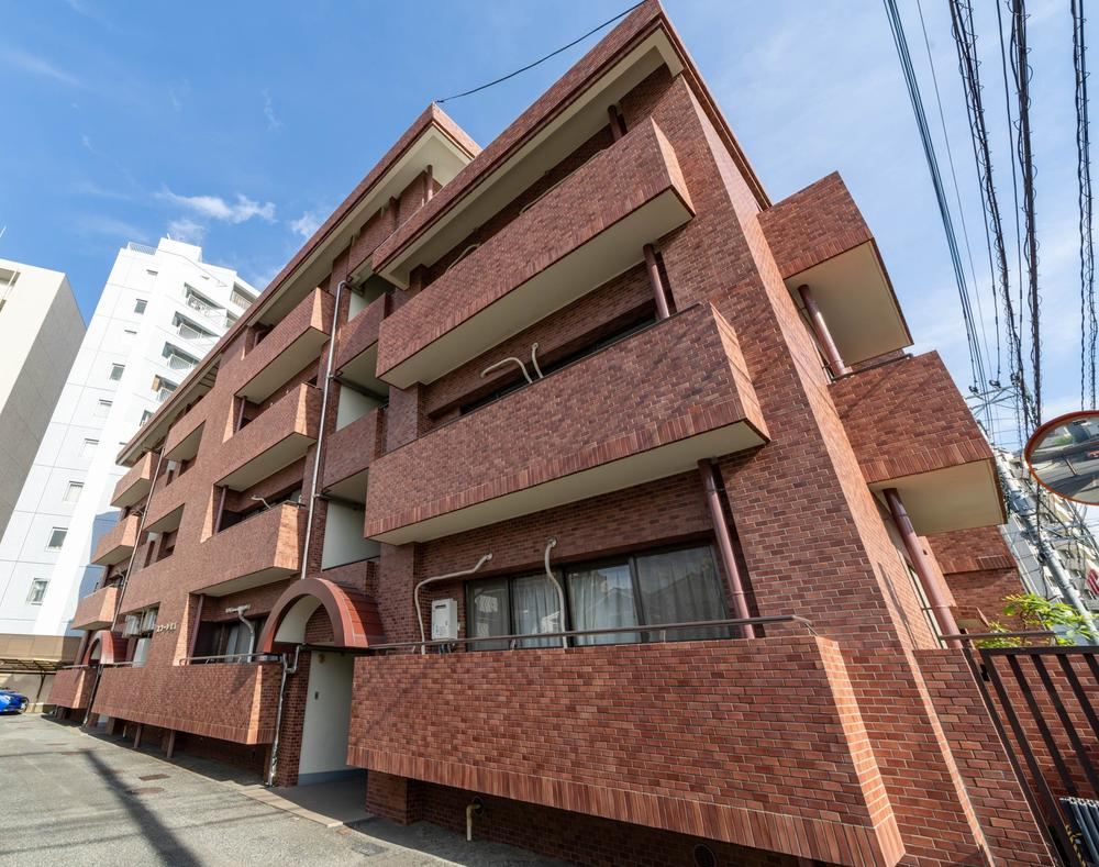 2LDK+S apartment in Sawara Ward, Fukuoka - Photo 1