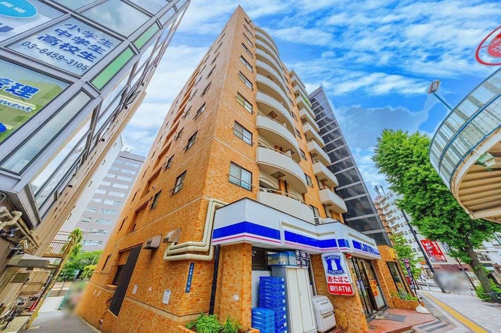 2LDK apartment in Shibuya Ward, Tokyo - Photo 1