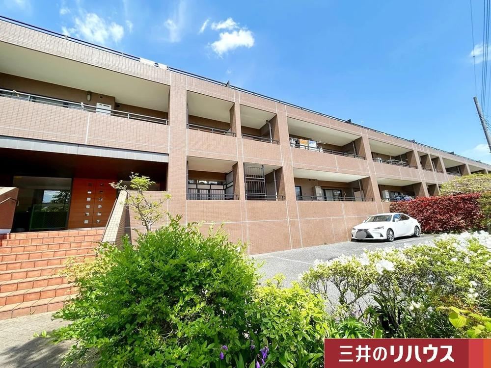 3LDK+S apartment in Asao Ward, Kawasaki, Kanagawa - Photo 1