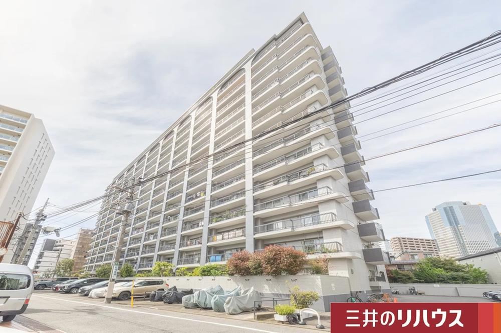 2DK apartment in Nakano Ward, Tokyo - Photo 1