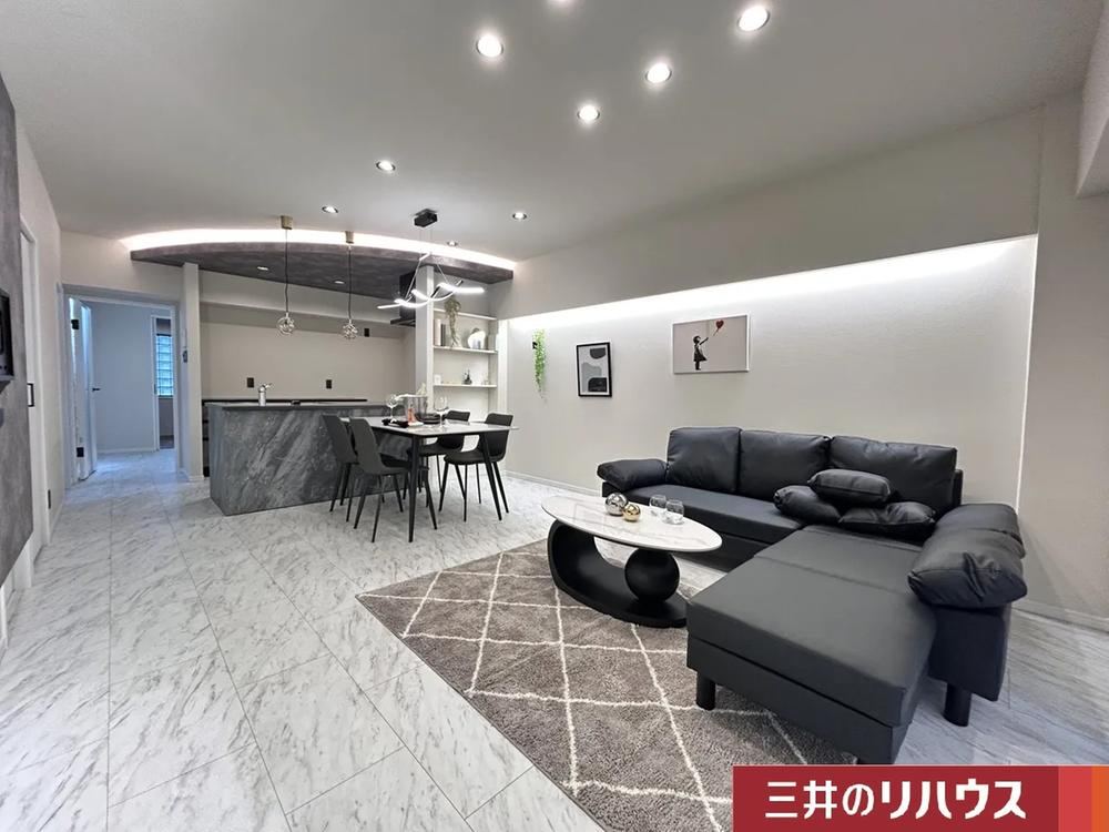 3LDK apartment in Hirakata, Osaka - Photo 1