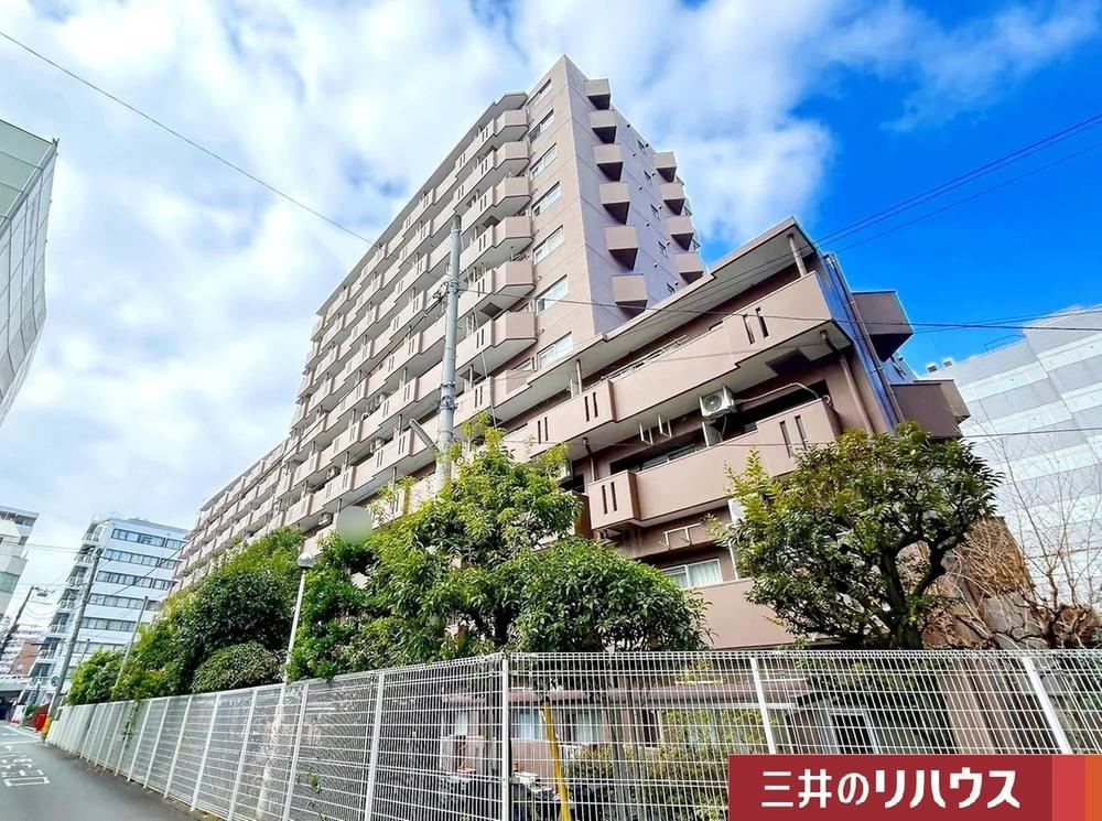 2LDK apartment in Nishi Ward, Yokohama, Kanagawa - Photo 1
