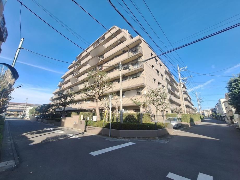 3LDK apartment in Kita Ward, Saitama - Photo 1