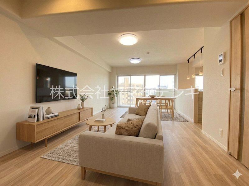 3LDK apartment in Settsu, Osaka - Photo 1