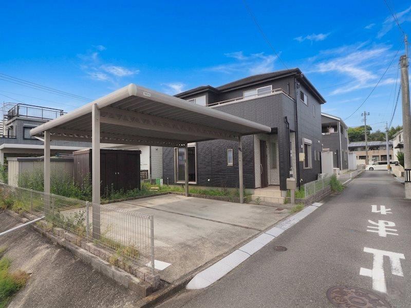 4LDK house in Kuwana, Mie - Photo 1