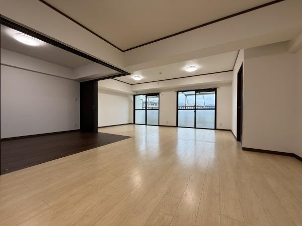 4LDK apartment in Kasuga, Fukuoka - Photo 1