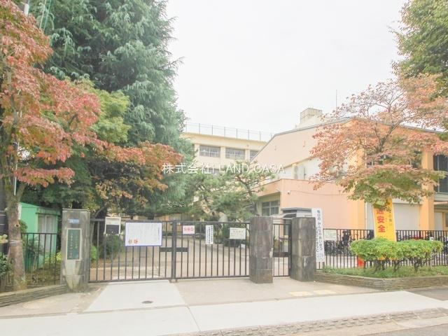 3LDK apartment in Mitaka, Tokyo - Photo 1