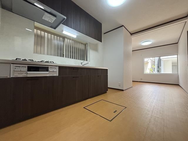 4LDK house in Asahi Ward, Osaka - Photo 1