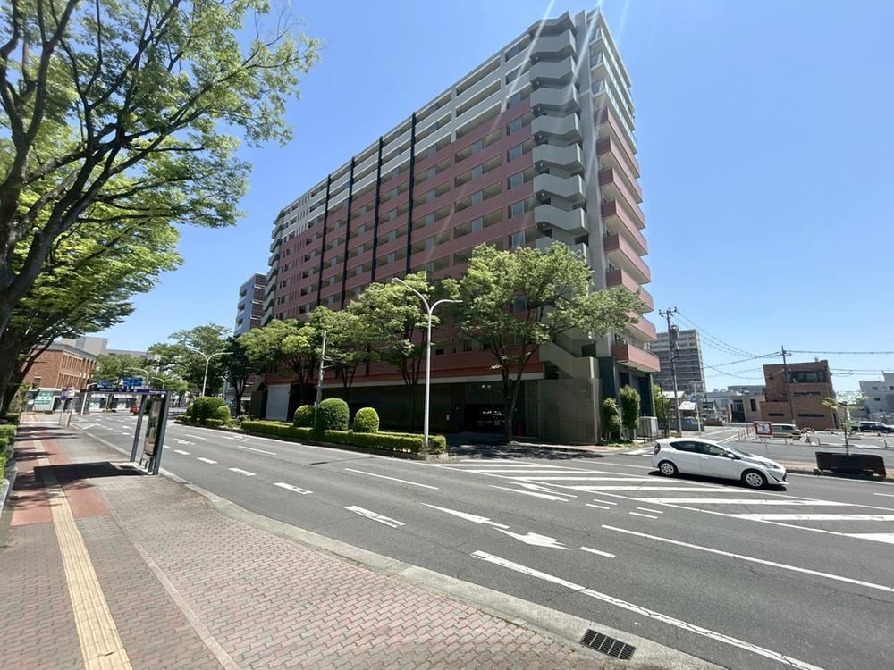 2LDK apartment in Maebashi, Gunma - Photo 1